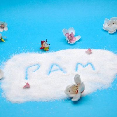 Chemicals Polymer Cationic Polyacrylamide Flocculant WaterTreatment Untuk Pabrik Pencucian Pasir
